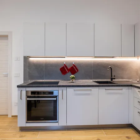 Apartment And Holidays Cav Chiara *